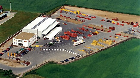 &lt;p&gt;Venkovn&amp;iacute; plocha zauj&amp;iacute;mala rozlohu 18 000 m&lt;sup&gt;2&lt;/sup&gt;.&amp;nbsp;Celkov&amp;aacute; investice (včetně pozemku) činila 85 mili&amp;oacute;nů korun.&lt;/p&gt;<br/>