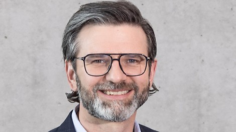 Stan Wojcieszczyk lesz a PERI Csoport CSO-ja <p>Stan Wojcieszczyk 2023. április 1-jétől lesz a PERI Csoport értékesítési igazgatója (CSO). Christian Schwörer (vezérigazgató) és Jürgen Voss (pénzügyi igazgató) mellett dolgozik az igazgatótanácsban.</p><br/>