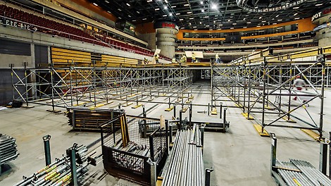 Ergo Arena - Założeniem projektu było wyniesienie powierzchni o 3 m powyżej oryginalnego poziomu płyty hali