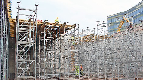 Helppokäyttöinen ST 100 –järjestelmä toimi holvien tukitorniratkaisuna.