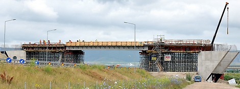 Pod supratraversare peste autostrada A3