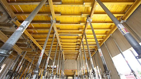 Deckenschalung mit MULTIFLEX Deckenschalung mit MULTIFLEX