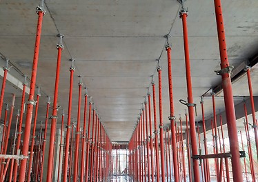 Concrete surface finish after de-shuttering of ALPHADECK