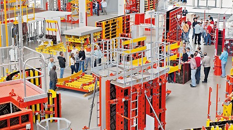 Education in the FBZ at PERI Weissenhorn PERI experts introduce customers to the world of PERI products