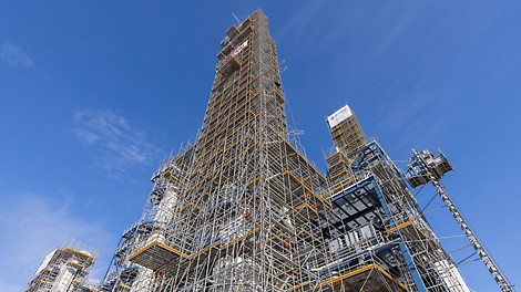 Der Industriegerüstbau setzt hohe Maßstäbe bei der Arbeitssicherheit.