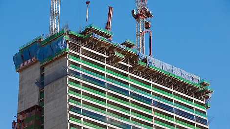 In each case, two floors were simultaneously shuttered with PERI SKYTABLE large-area slab tables.
