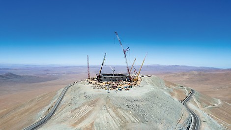 Construction of the ELT in the Atacama Desert The ELT (Extremely Large Telescope) on the Cerro Armazones mountain in the Chilean Atacama Desert