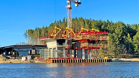 Wózki VBC PERI na budowie obiektu MS-5, droga ekspresowa S19, odcinek S19 Malewice Chlebczyn.