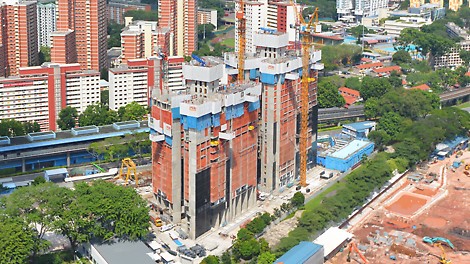 Commonwealth Towers next to Queensway MRT