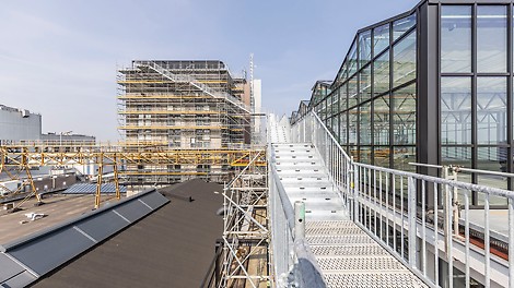 Versatility and compatibility of PERI systems PERI supplied everything that was required for the construction of the public access routes. The versatility and compatibility of the PERI systems proved to be extremely advantageous. (Photo: PERI SE)