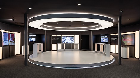 Das vorgestellte Portfolio an digitalen Schlüsseltechnologien von PERI verdeutlichte eindrücklich, wie die Digitalisierung dazu beiträgt, den Fortschritt auf der Baustelle voranzutreiben. Die Lösungen erhöhen bereits heute die Planungseffizienz, Sicherheit und Geschwindigkeit auf der Baustelle signifikant.