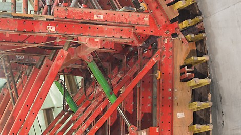 Detalhe da Plataforma de trabalho da Unidade Hidráulica