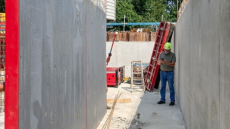 Il pannello di rivestimento ROBU B ROBU B è particolarmente efficiente per tutta la sua durata. Rispetto a Finply, è necessario sostituire i pannelli meno frequentemente.