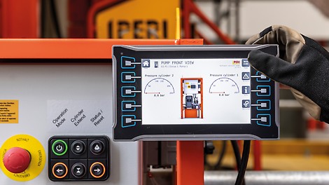 Les défauts sont indiqués par des signaux lumineux sur l&#039;unité hydraulique RCS MAX, ainsi que sur l&#039;écran, et peuvent donc être identifiés rapidement, puis corrigés facilement sur place. Cela vous fait gagner un temps précieux et de l&#039;argent.