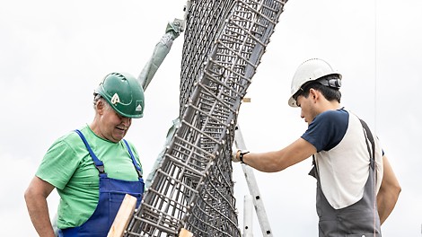 Building Methods A variety of construction methods enables us to efficiently master customer requirements.