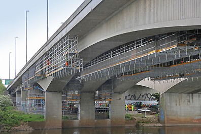 The A52 Clifton Bridge, a major National Highways upgrade project in Nottingham, is a complex structure, which required repairs inside and underneath the bridge to strengthen the concrete. 