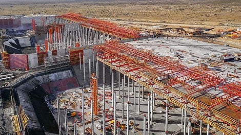 Suurt hulka informatsiooni, millega projektis osalejad pidevalt kokku puutusid, aitas kontrolli all hoida 3D mudelite kasutamine. Nende abil olid vajalikud andmed alati saadaval ja tööprotsess sujus häireteta. (Foto: PERI GmbH)<br/>