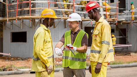 Grazie all&#039;assistenza degli specialisti PERI, il personale del cantiere ha acquisito rapidamente la modalità di impiego delle attrezzature