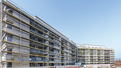 Zhotoviteľ ocenil technický tím, ktorí navrhol a vypracoval technickú dokumentáciu fasádneho lešenia, ako aj vďaka variabilnosti a kompatibilite systémov lešenia PERI.