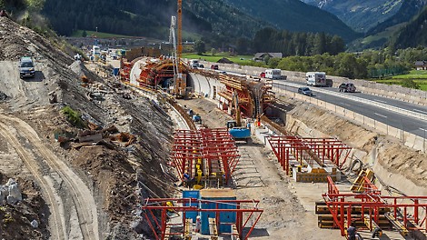 VTC 隧道模板台车 明挖施工方式中的派利隧道模板车。