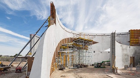 A collection of interlaced concentric arches define the outer walls of the National Veterans Memorial and Museum. 