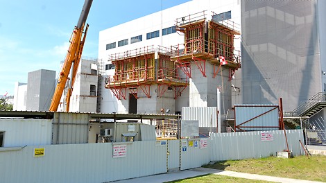 Site progression in November 2020 - staircase on the left and middle, corewall on the right