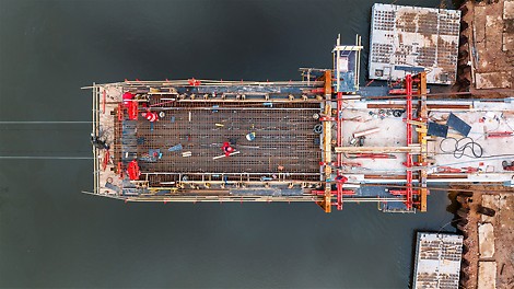 Budowa Kładki pieszo-rowerowa przez Wartę w miejscowości Owińska pod Poznaniem.