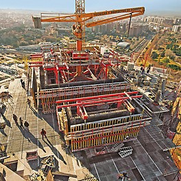 The 223 m high Torre Espacio has three reinforced concrete cores with varying wall thicknesses.