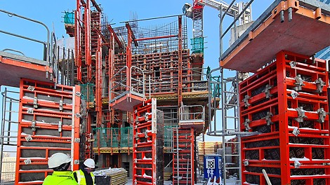 Budowa wieżowca SKYSAWA, Warszawa