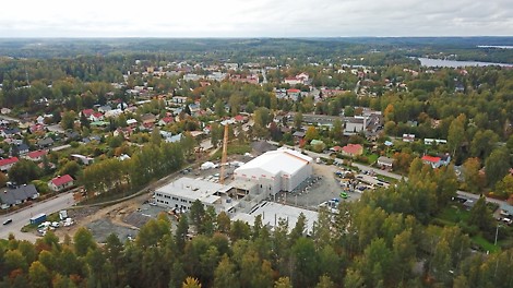 Kuvassa valmiina ensimmäinen sääsuojakokonaisuus.