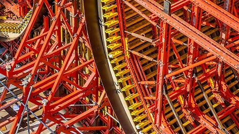 De betonbell van de startschacht wordt in 2 delen gemaakt. Eerst het onderste deel; daarna het bovenste. 