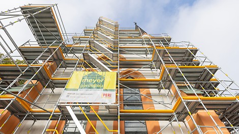 Das Gerüstbauunternehmen Meyer GmbH aus Weiden in der Oberpfalz setzt seit der Umstellung auf PERI UP sehenswerte Maßstäbe in Sachen Gerüstbau.