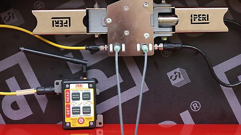 Das PERI InSite Construction Drucküberwachungs-Set misst die Temperatur des Betons kontinuierlich. 