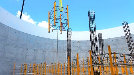 MULTIPROP shoring towers were stacked 42’ high to support the slab formwork for the digester tank