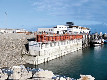 compensation areas as well as internal and external corners without special platforms possible.