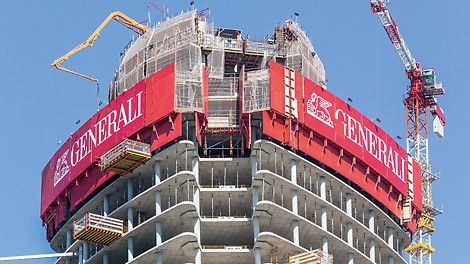 O invólucro completo usando o Painel de Proteção de Escalamento RCS garantiu de forma confiável os andares superiores em construção a cada vez.