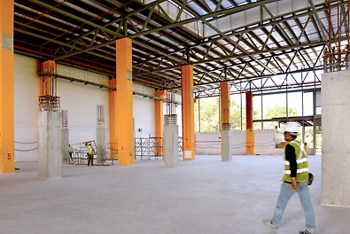 Additional columns casted for Production Block, preparing shoring for slab