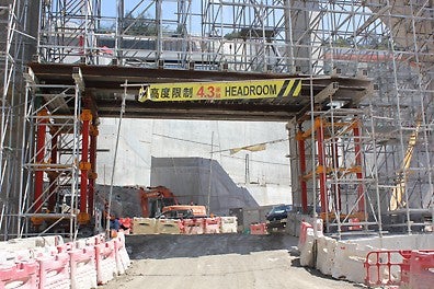 The HDS Heavy Duty Shoring is the optimal solution for the construction of pre-cast segmental bridges