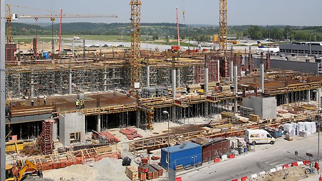 Rozbudowa Międzynarodowego Portu Lotniczego im. Jana Pawła II