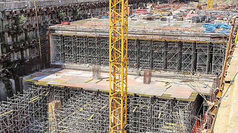 &lt;p&gt;Der Bandra Kurla Complex (BKC) ist eine U-Bahnstation der sich aktuell im Bau befindlichen Mumbai Metro.&lt;/p&gt;<br/>