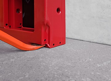 Die vergrößerte Fläche im Bereich der Hebelecke ermöglicht einen besseren Zugang mit dem Hebeleisen und erleichtert damit das Ausschalen.