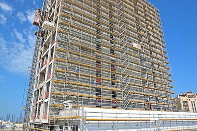 PERI UP Façade Scaffold provides a safe working environment and access to all levels
