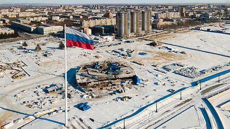 «Трибуна Холл» в Благовещенске – уникальный проект на набережной реки Амур, включающий в себя ландшафтный парк, фонтанный комплекс, спортивные и детские площадки.