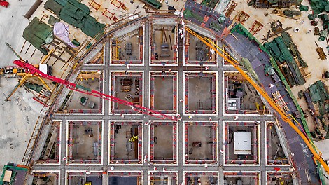 During the planning work, the project partners decided to change the previously agreed construction method. Among other things, beams and slabs were to be concreted separately. Result: system formwork could be used efficiently and the previously planned construction period reduced by 6 months.