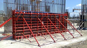 Formwork solution to adapt with strong wind conditions