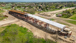 Izgradnja dva nadvožnjaka dužine po 166 m deo su projekta modernizacije pruge na deonici Novi Sad - Kelebija