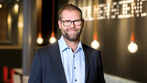 Mikael Englund, Försäljningschef Form