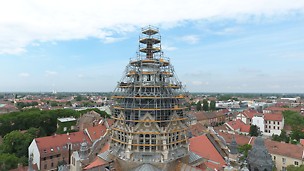 PERI UP Flex állványzat a szegedi új zsinagóga kupolájának felújítása során 