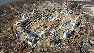 National stadium Kazimierz Górski, Warsaw, Poland - The complex construction project with highest quality requirements demanded an experienced construction site team as well as on-site support through PERI engineers.