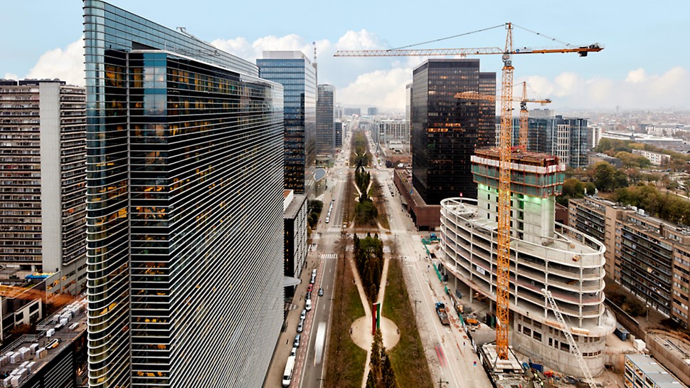 In het zakelijke district van Brussel aan het Noordstation bouwt het aannemersbedrijf Interbuild een nieuwe Europese hoofdzetel voor verzekeringsmaatschappij Allianz. 